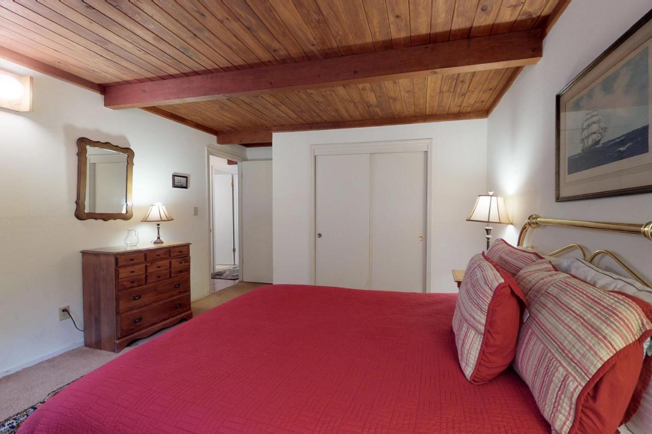 Cozy Chalet Groveland Exterior photo